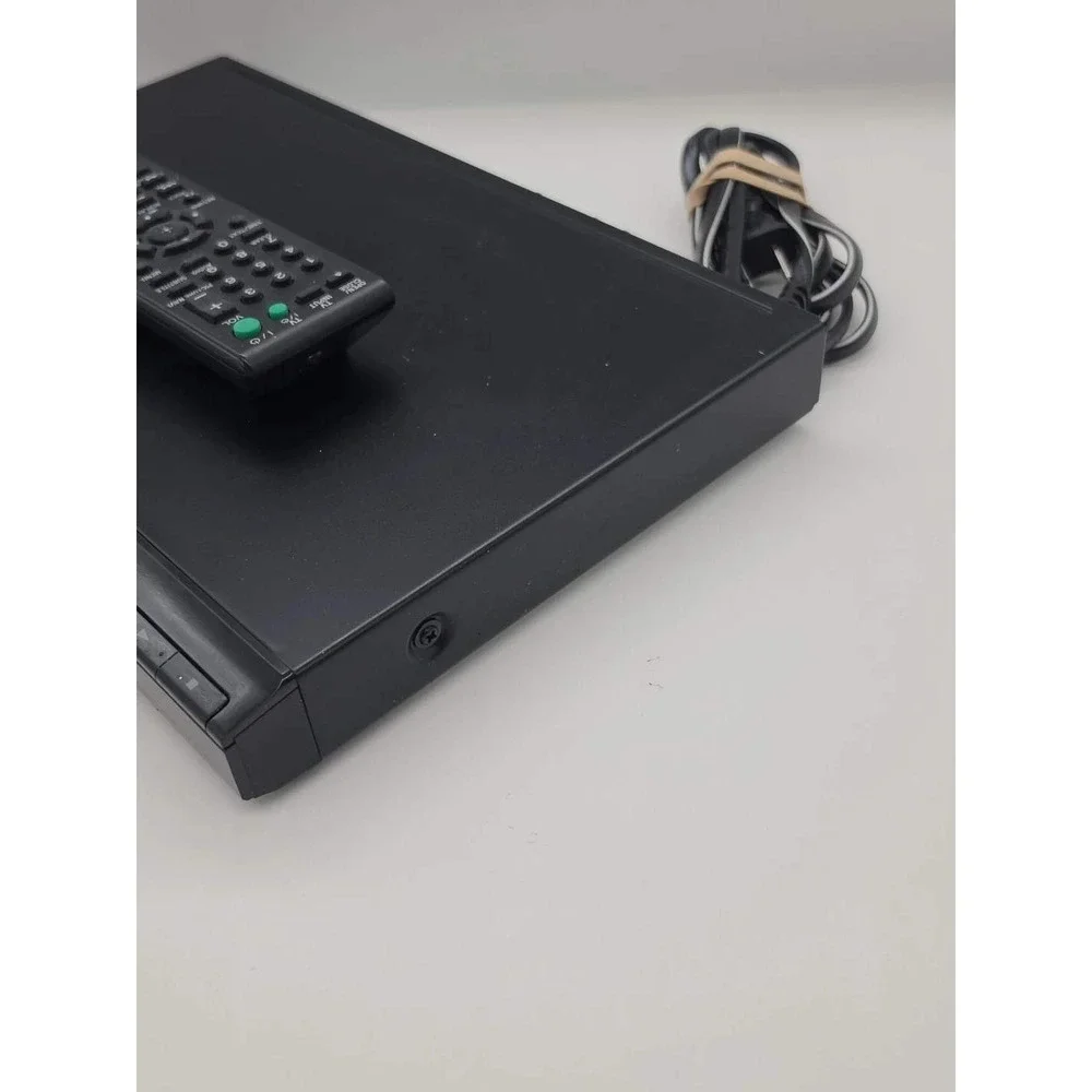 Sony DVP-SR200P DVD CD Player Progressive Scan Black with Remote Control